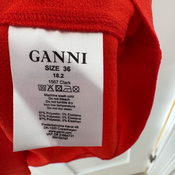 Red Ruffled Women's Top - Picture 6 of 7